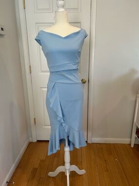 Chic Light Blue Off-Shoulder Ruffle Midi Dress